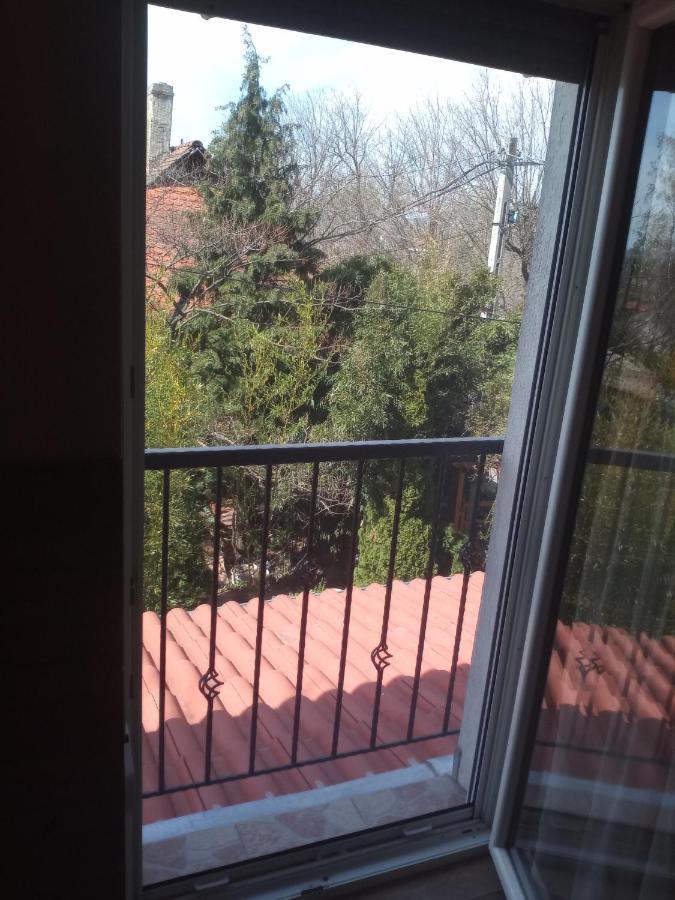 Budai Vam Apartmanhaz Печ Экстерьер фото