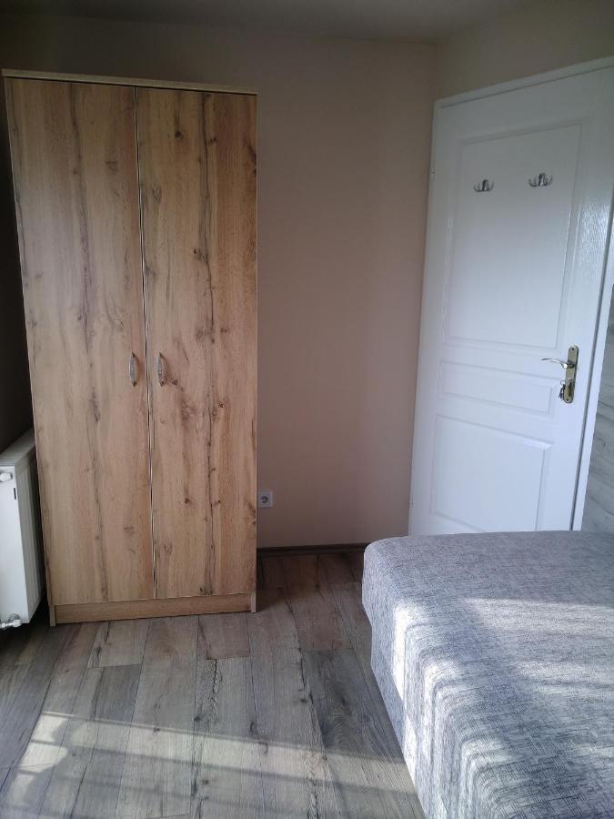 Budai Vam Apartmanhaz Печ Экстерьер фото